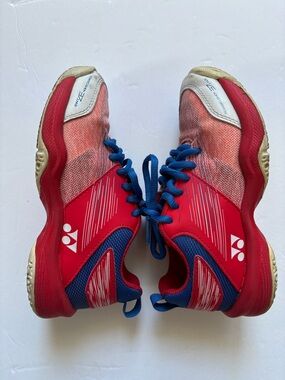 Yonex Kids' Red and Blue Badminton Athletic Sneakers US Size 2